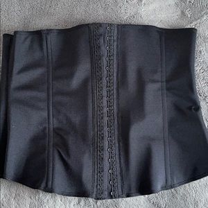 Black waist trainer